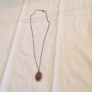 Silver pendant necklace